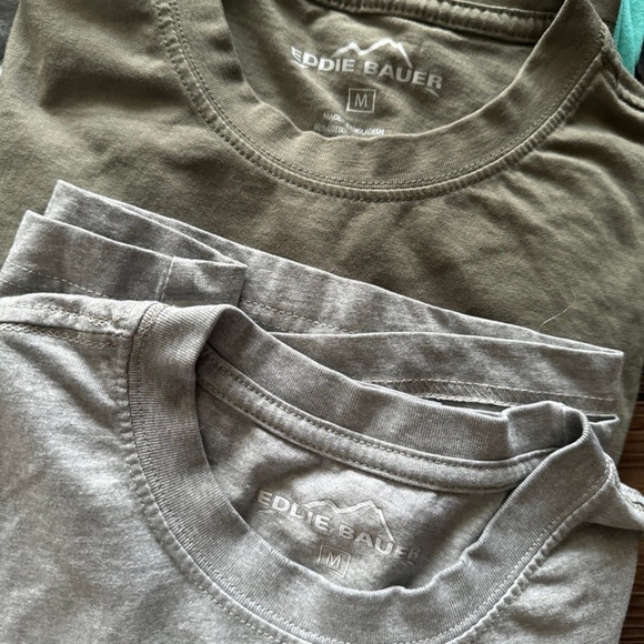 Eddie Bauer Mens Medium t-shirt bundle, Various Colors. Retail $28 - Picture 3 of 8